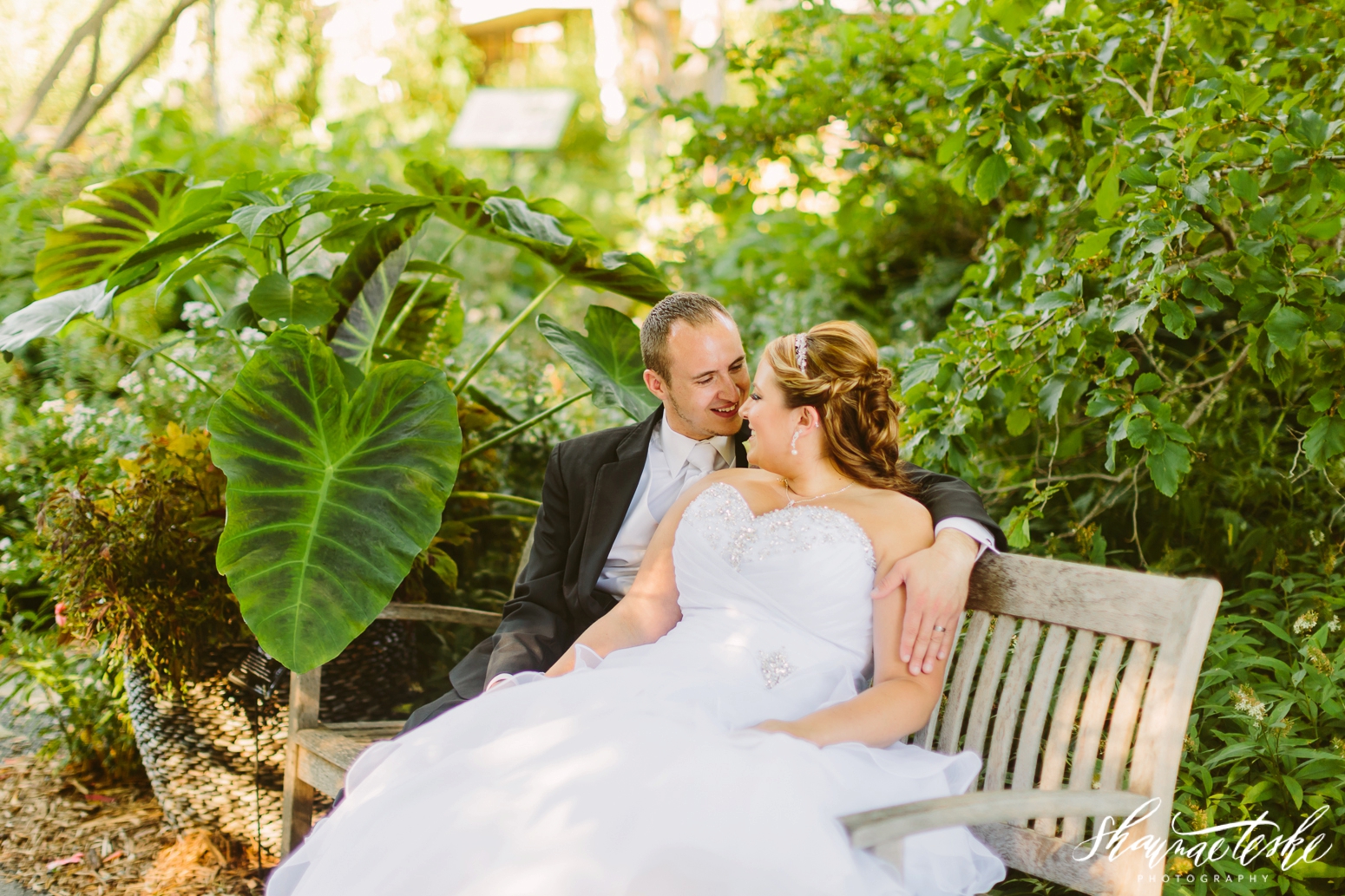 shaunae_teske_wisconsin_photographer_wedding-botanical-garden-meagan-matt-116