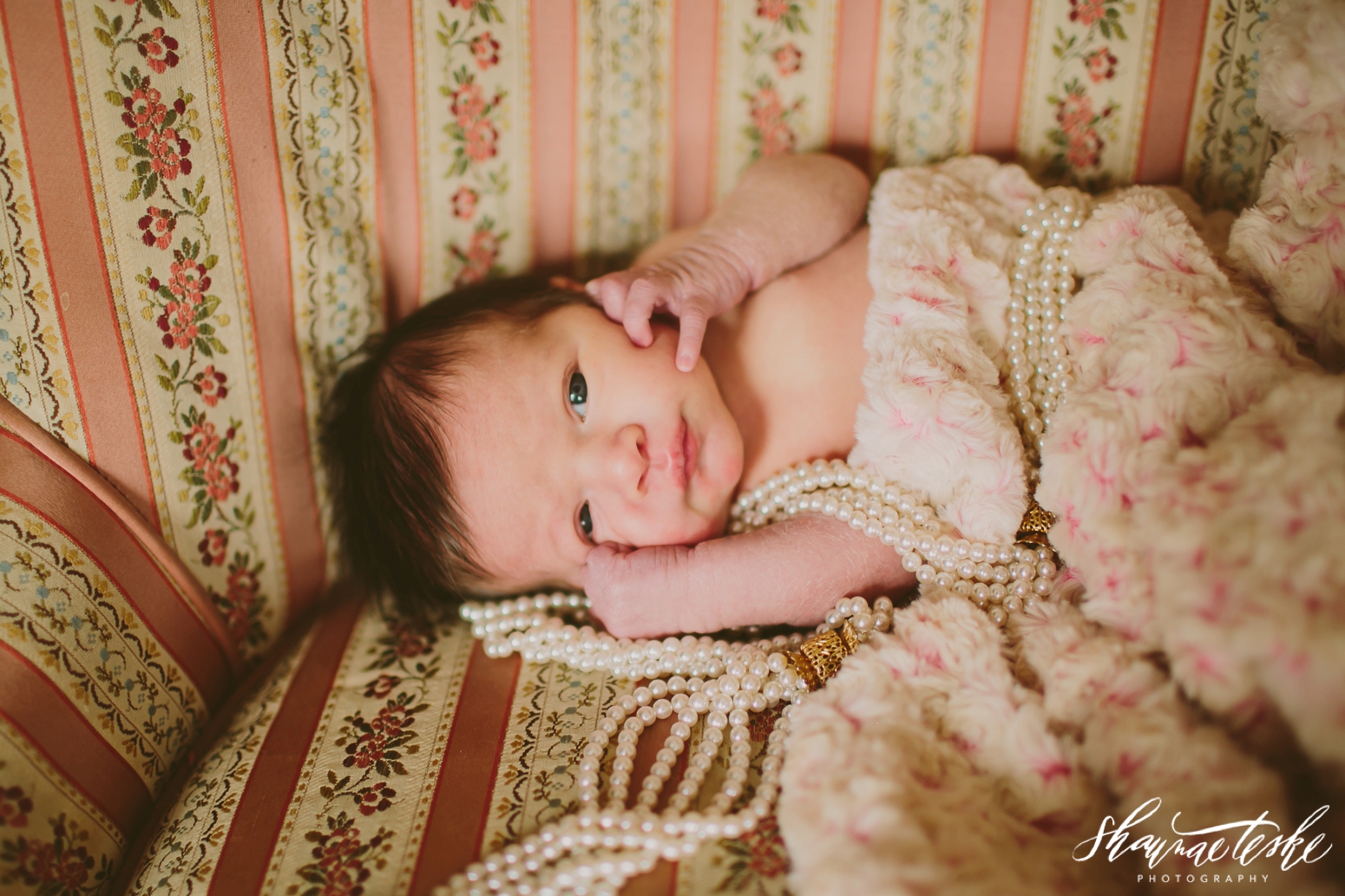 shaunae_teske_wisconsin_photographer_kinslee-newborn-1