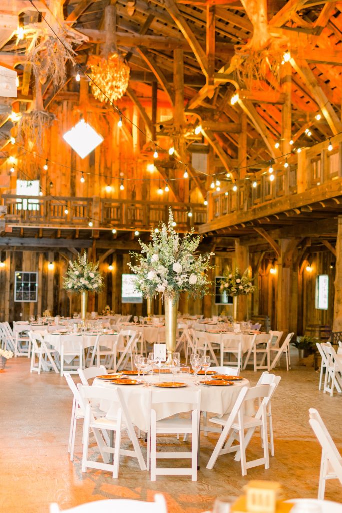 Swan-Door-Barn-Wedding-Wisconsin-Dells-158 - Shaunae Teske Photography